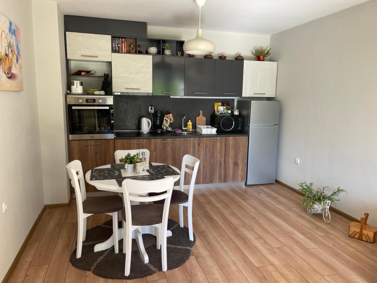 Nikol 2 Deluxe Apartman Velingrad Kültér fotó